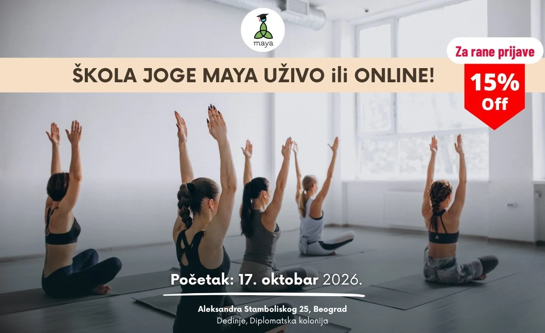 Grupni čas joge u Školi joge Maya u Beogradu tokom obuke za joga instruktore i joga učitelje
